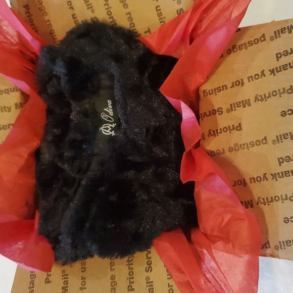 ODIVA Blsck Faux Fur Acrylic Poncho Adorned With Beautiful Faux Pearls - Picture 6 of 6